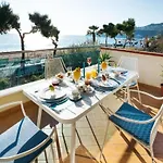Beachfront By Interhome * تاورمينا