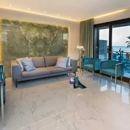 Διαμέρισμα Beachfront By Interhome *